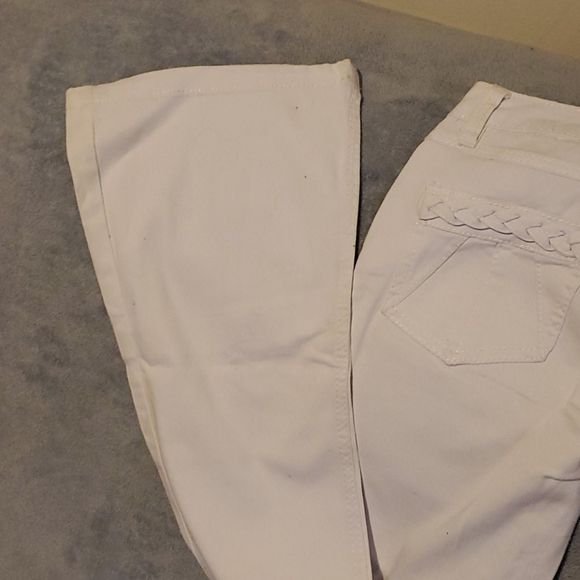 Jeans - Picture 2 of 5